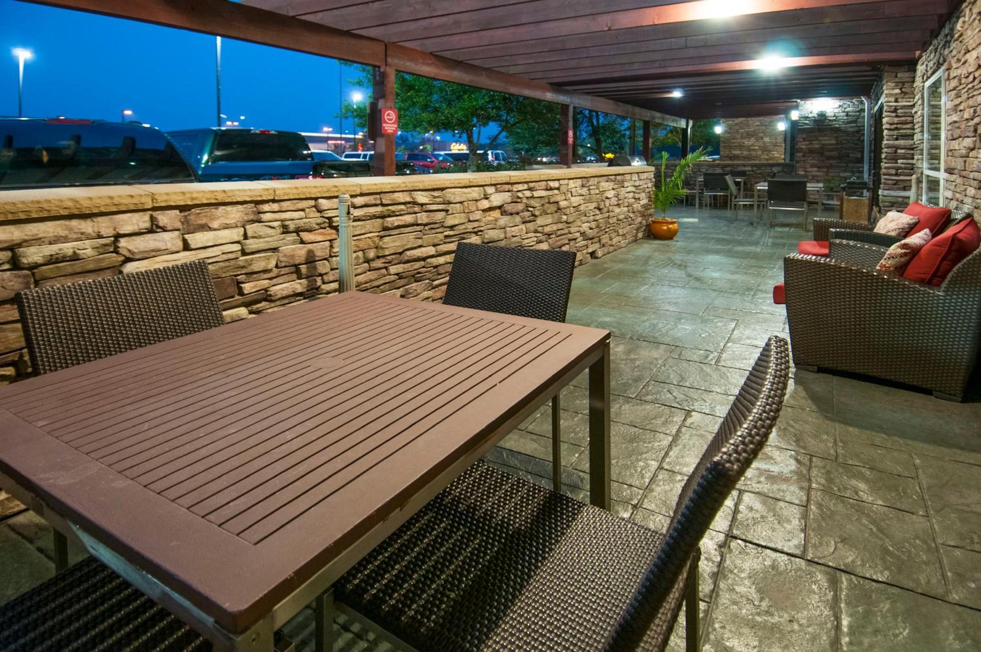 Towneplace Suites By Marriott Baton Rouge Gonzales Exterior photo